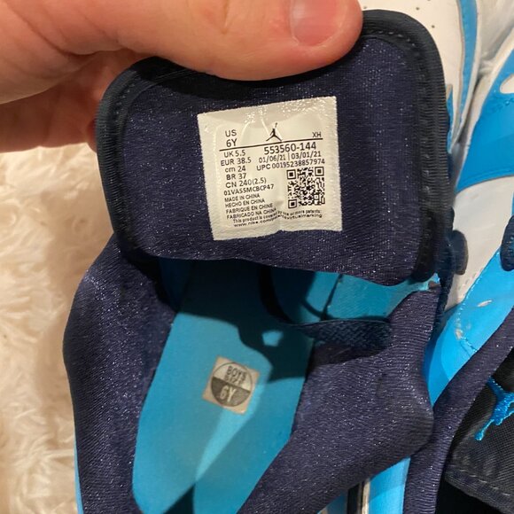 Nike Air Jordan 1 Low UNC Powder Blue Sneakers, Size 6Y / 7.5W  553560-144 - Picture 3 of 7